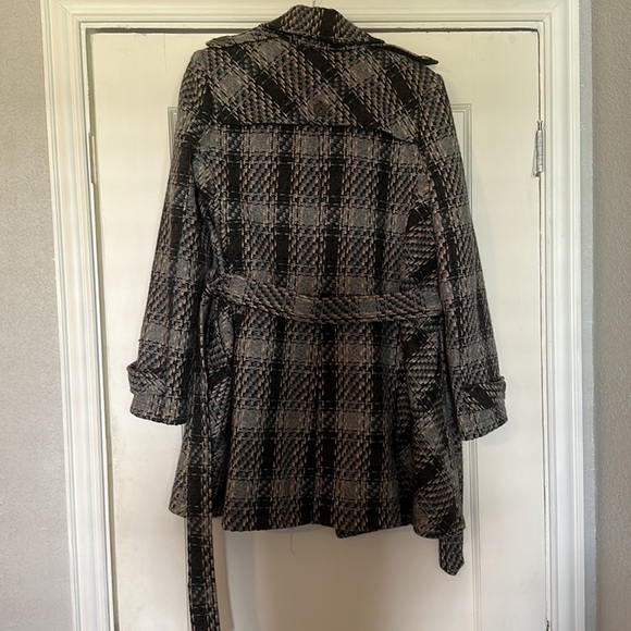 DKNY plaid trench coat - Picture 5 of 5